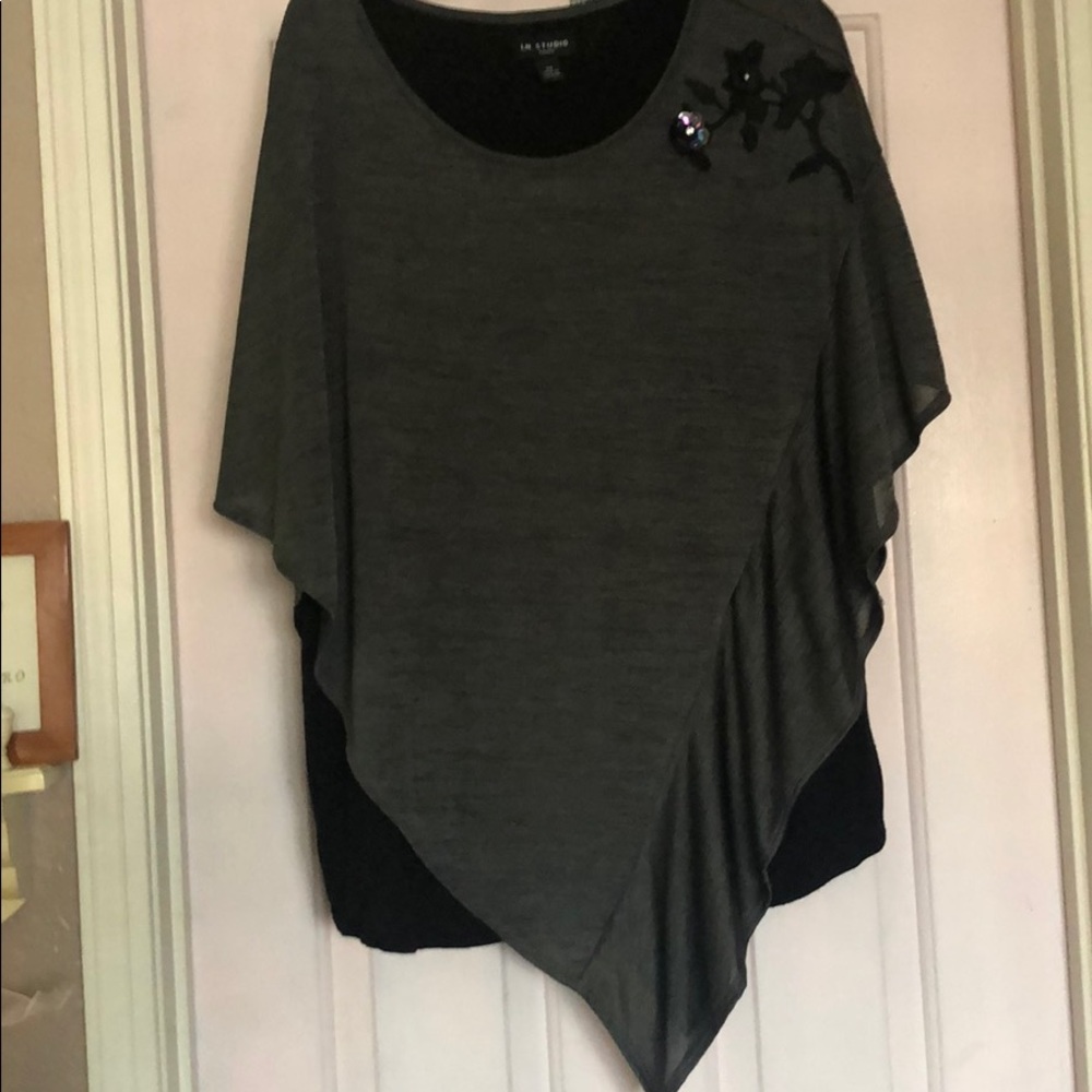 Short sleeve blouse